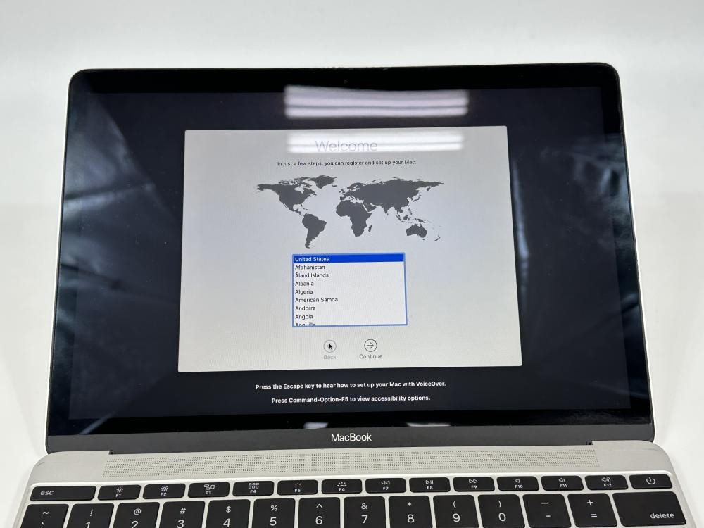 Apple MacBook (Retina, 12-inch, 2017) 256GB A1534 Silver (Wi-Fi) – Fair