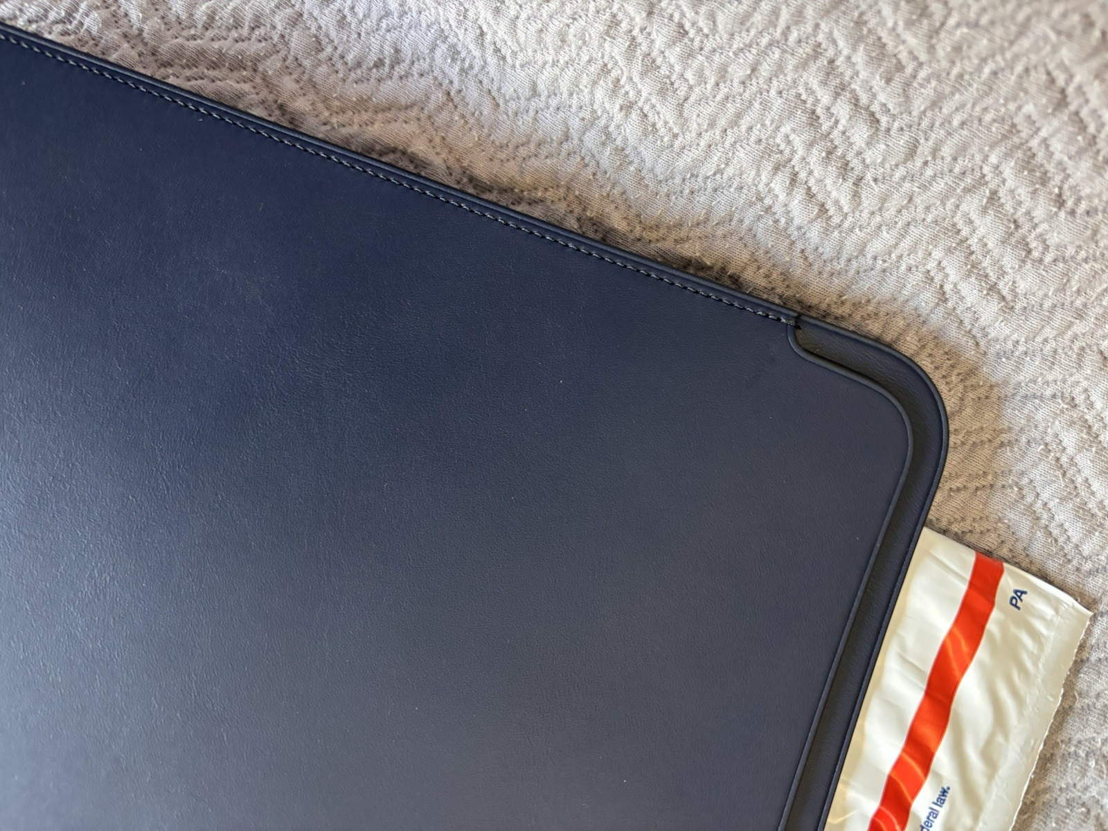 Apple Leather Sleeve for 12in MacBook Air/Pro Midnight Blue