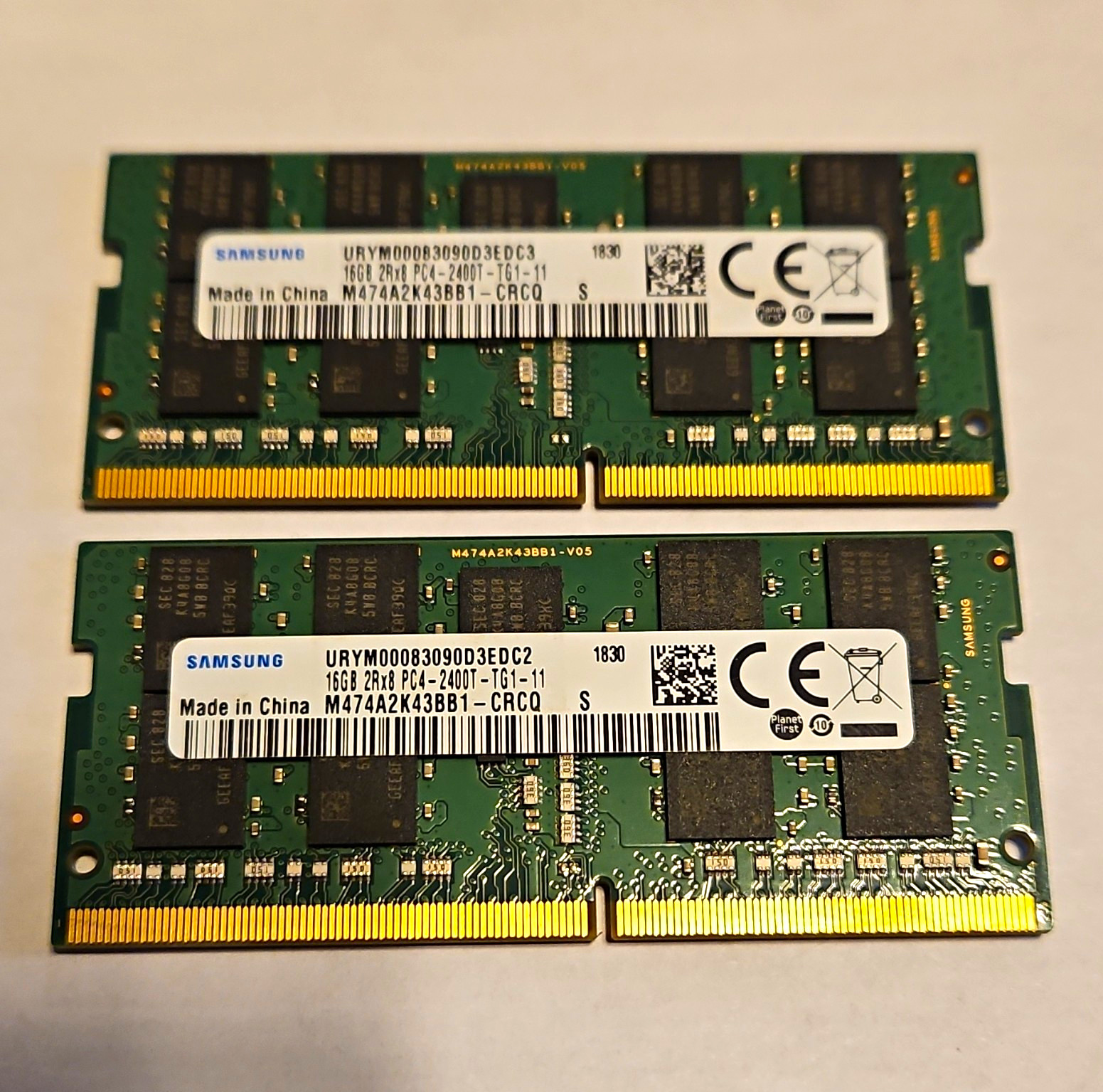 Samsung 32GB (2x16GB) DDR4 SO-DIMM PC4-2400T 260-Pin Unbuffered