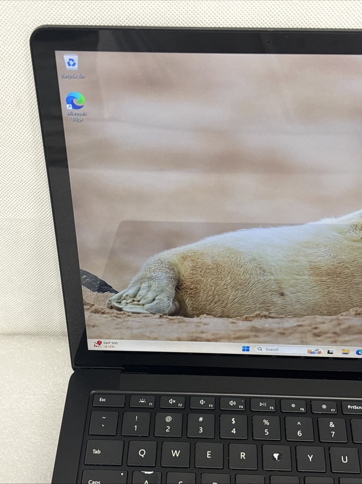 Microsoft Surface Laptop 4 13.5″ (512GB SSD Intel Core i7-1185G7 16GB) *Read*