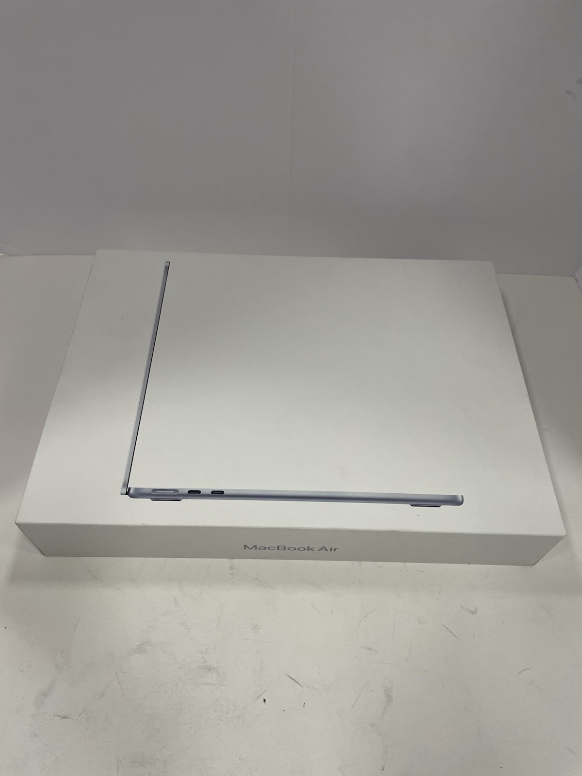 Apple MacBook Air 13″ M4 chip 16GB RAM 256GB SSD Sky Blue MC6T4LL/A 2025 Model
