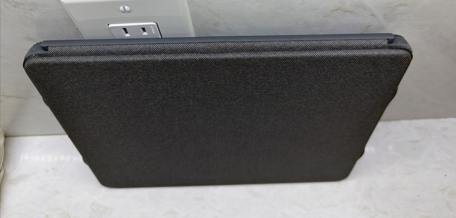 Logitech Combo Touch Keyboard Case w/ Trackpad for iPad Pro 12.9″ 5th & 6th Gen