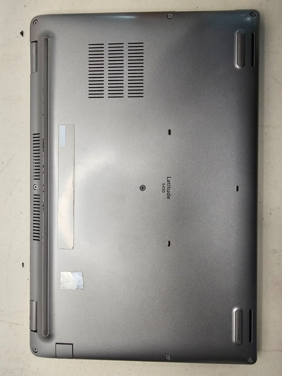 Dell Latitude 5430 i7-1255u 8GB RAM 256GB SSD Win 11 NO AC #04