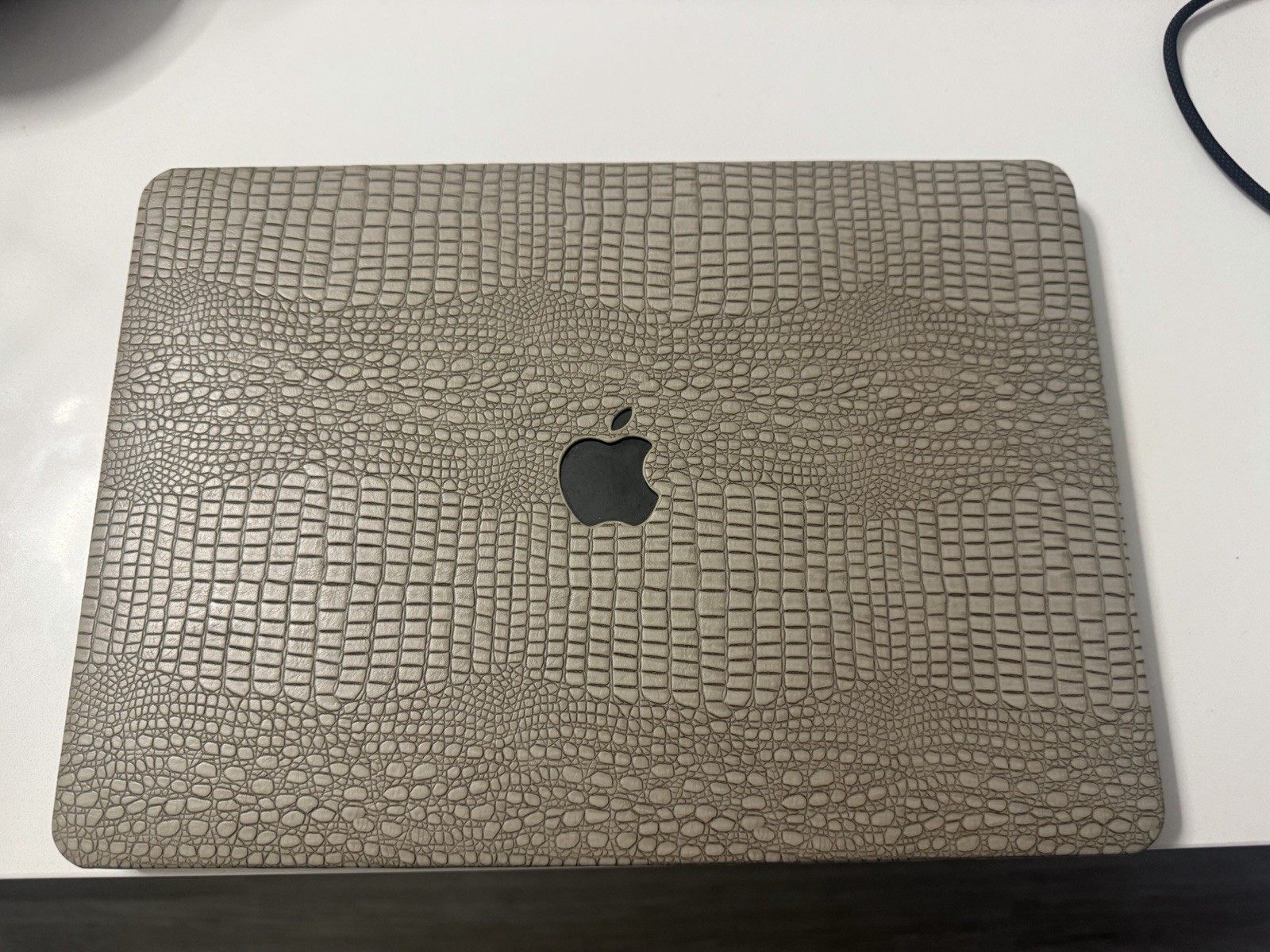 APPLE MACBOOK PRO 13in Gray i5 1.4GHz 8GB 256GB SSD USB-C 2020