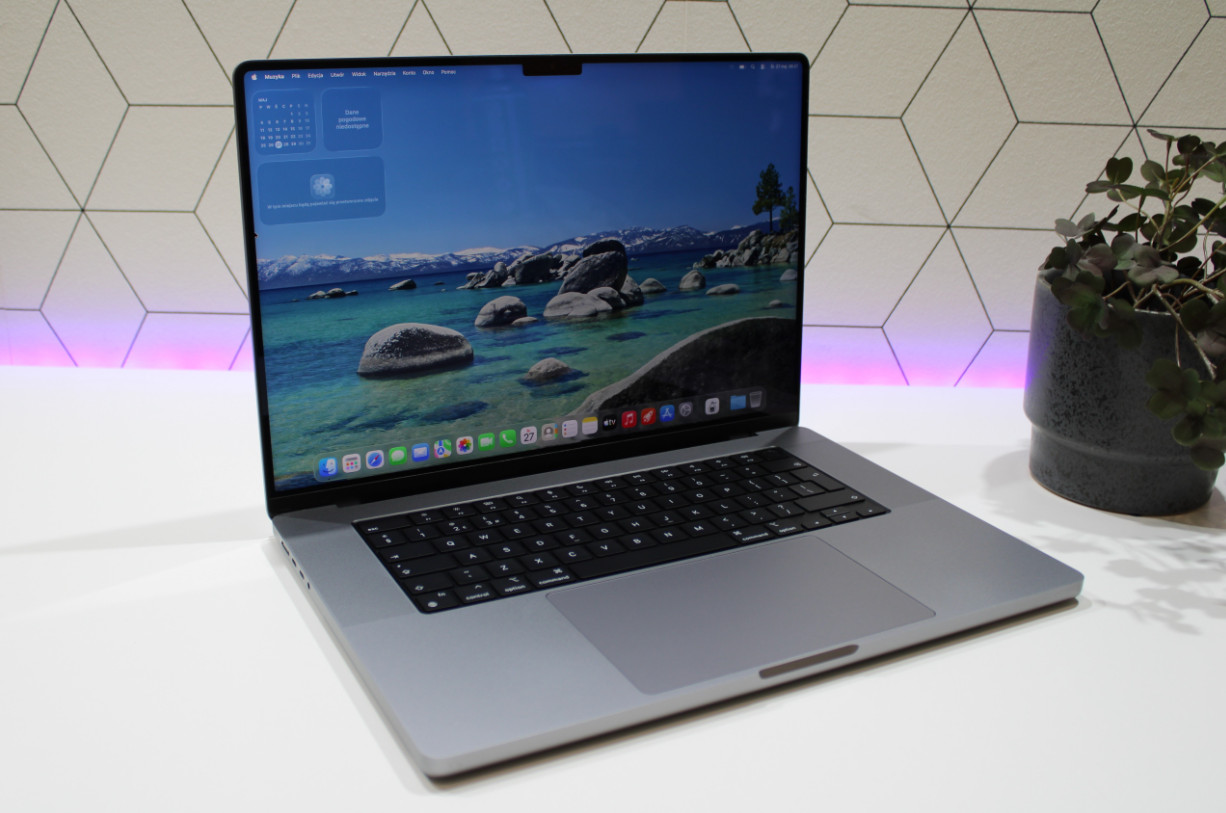 Apple MacBook Pro 16″ 2021 M1 Pro 10-Core GPU-16 16GB 512GB Tahoe 2025 EXCELLENT