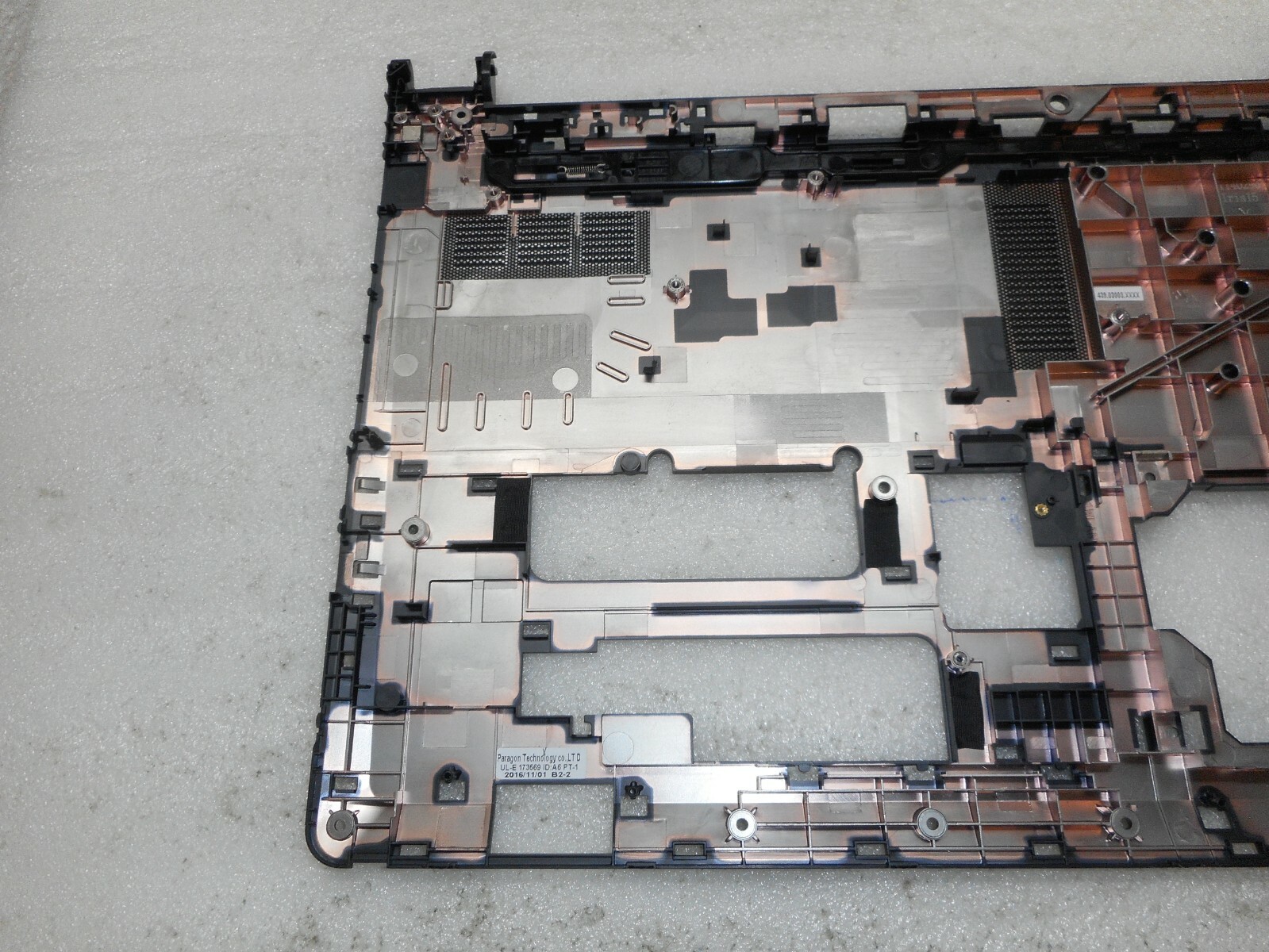 OEM Dell Inspiron 15 3552 Base Bottom Cover Assembly – No ODD – HUA01- 157T3