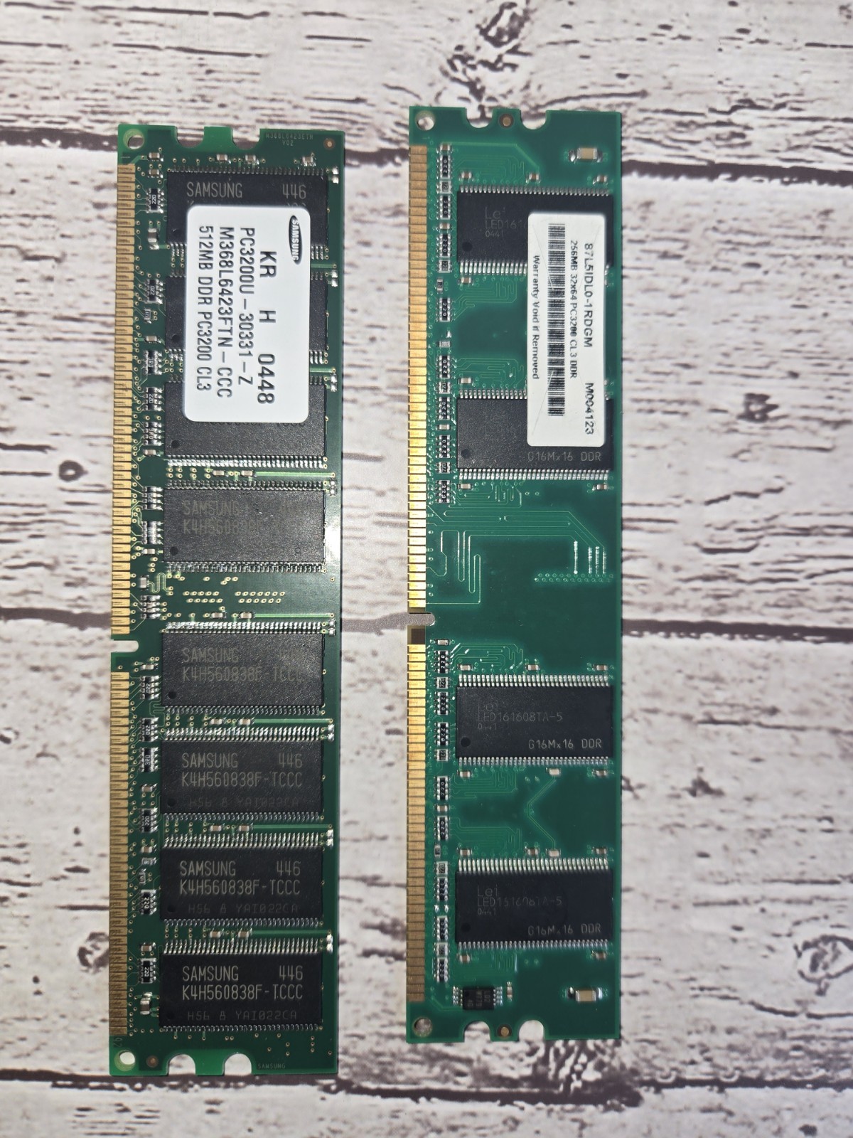 Samsung 512MB & Lenovo 256MB MEMORY STICKS *UNTESTED