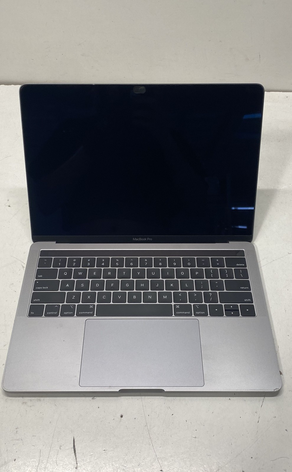 Apple MacBook Pro A1989 13″ Intel 256GB SSD Space Gray macOS Sequoia Tested