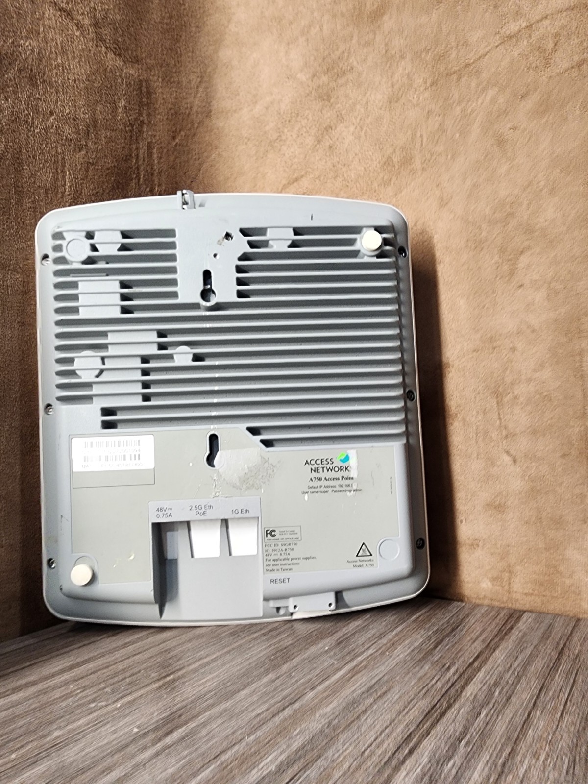 Access Networks A750 (Ruckus R750) Wi-Fi 6 Indoor Access Point – ANU-A750-US00