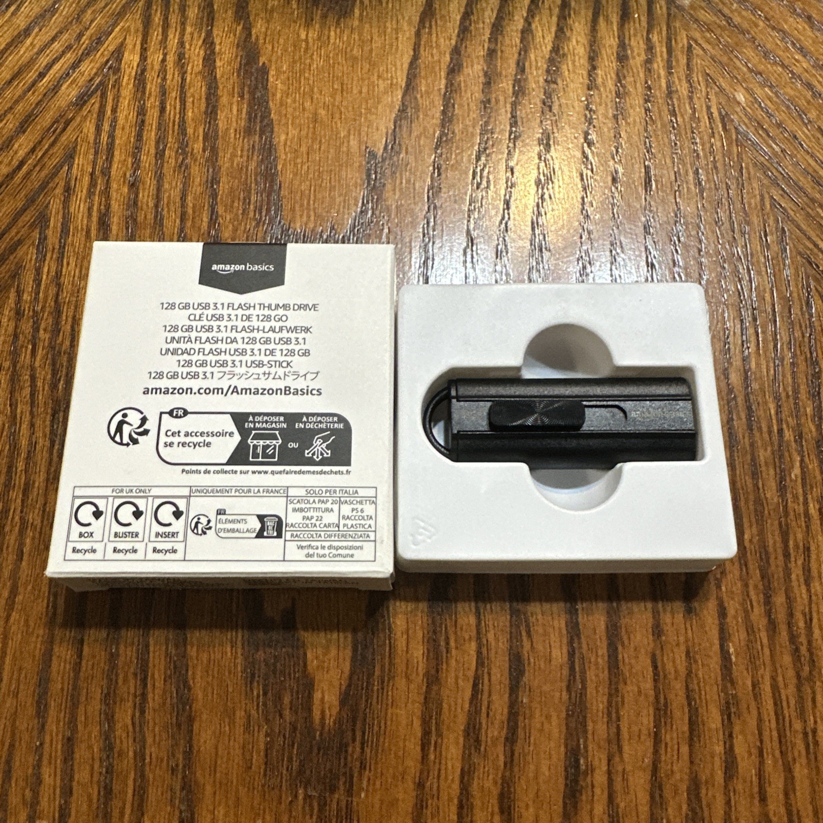Amazon Basics 128 GB Ultra Fast USB 3.1 Flash Drive, Black Open Box TESTED
