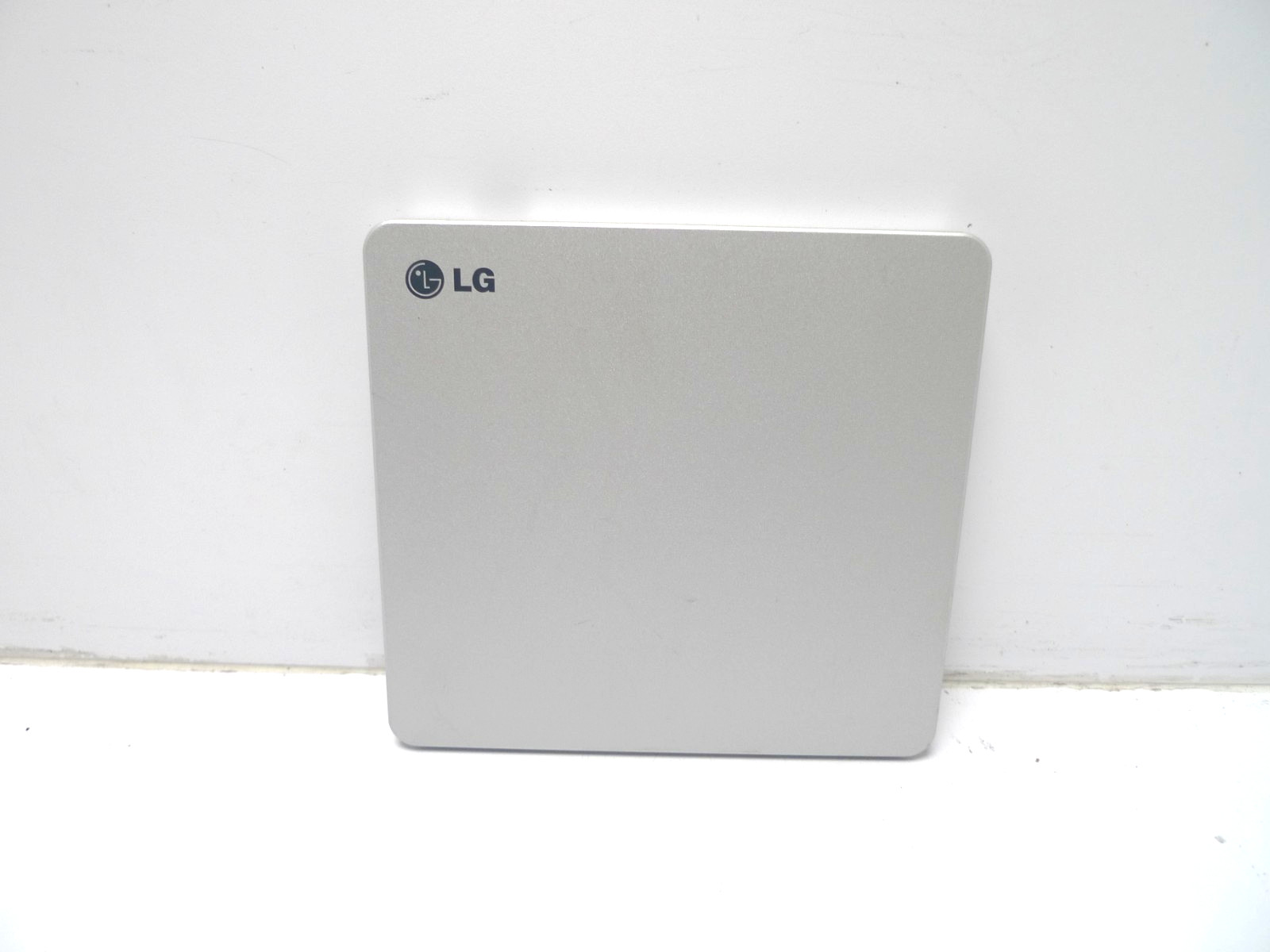 LG Slim Portable External DVD Writer AP70NS50 | No Cord