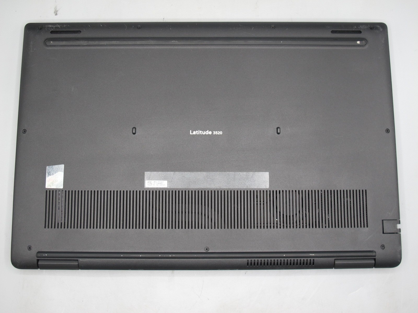 Dell Latitude 3520 15″ 256GB SSD Core i5-1135G7 2.4GHz 16GB RAM Laptop (READ)