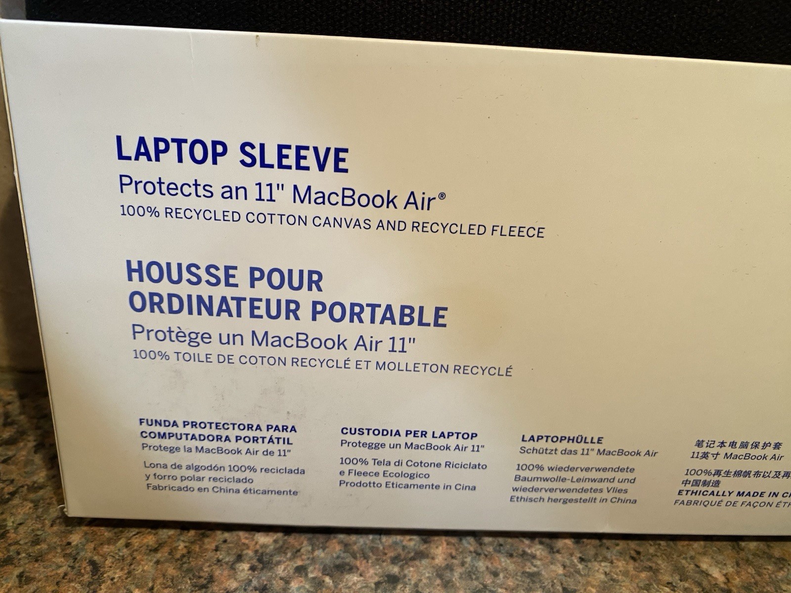 Baggu Black 11” Laptop Macbook Air Tablet Sleeve Fleece Inner New