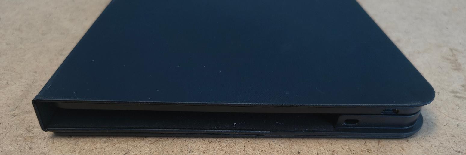 NEW ZAGG Messenger Folio Tablet Keyboard Case for 11″ iPad Pro US English