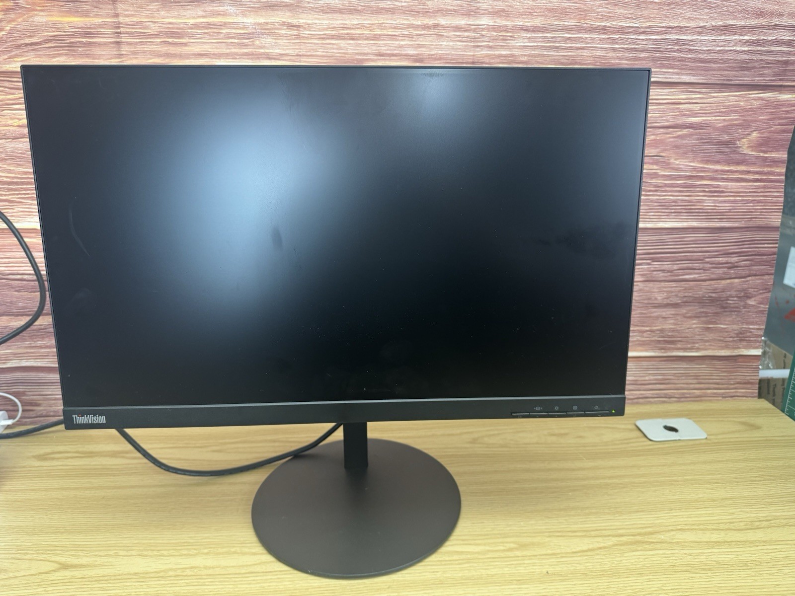 Lenovo ThinkVision P24h-10 23.8″ QHD 1440p IPS USB-C LED Monitor w/ Stand 61AE
