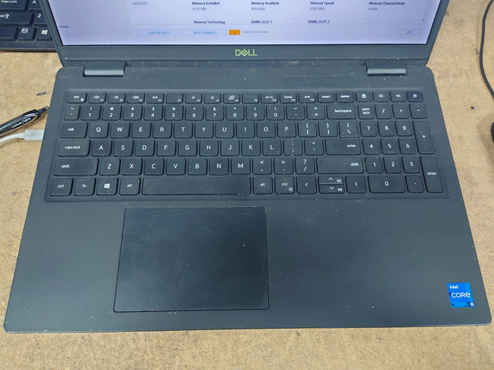 Dell Latitude 3520 15.6″ FHD i5-1135G7 8GB RAM 256GB SSD No OS