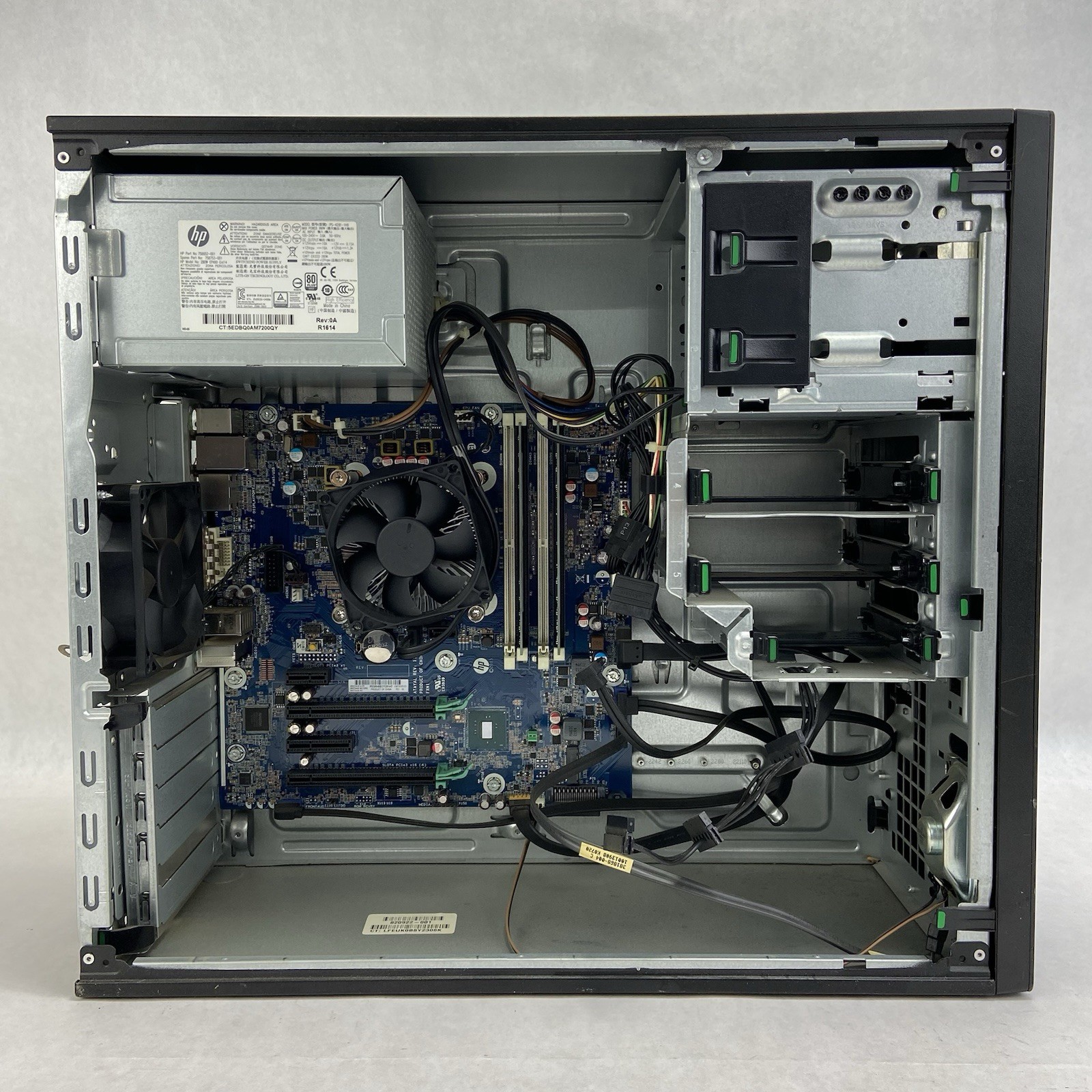 HP Z240 WorkStation MT Intel Core i3-6100 3.7GHz 8GB RAM No HDD No OS