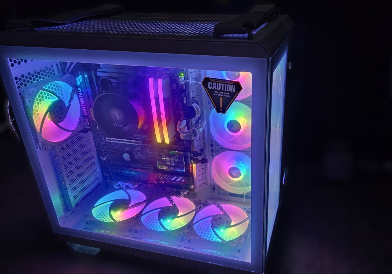 Asus TUF Gaming AMD Ryzen 7 8700G Gaming Tower, 2TB M.2 SSD, 32 Gigs DDR5 Ram