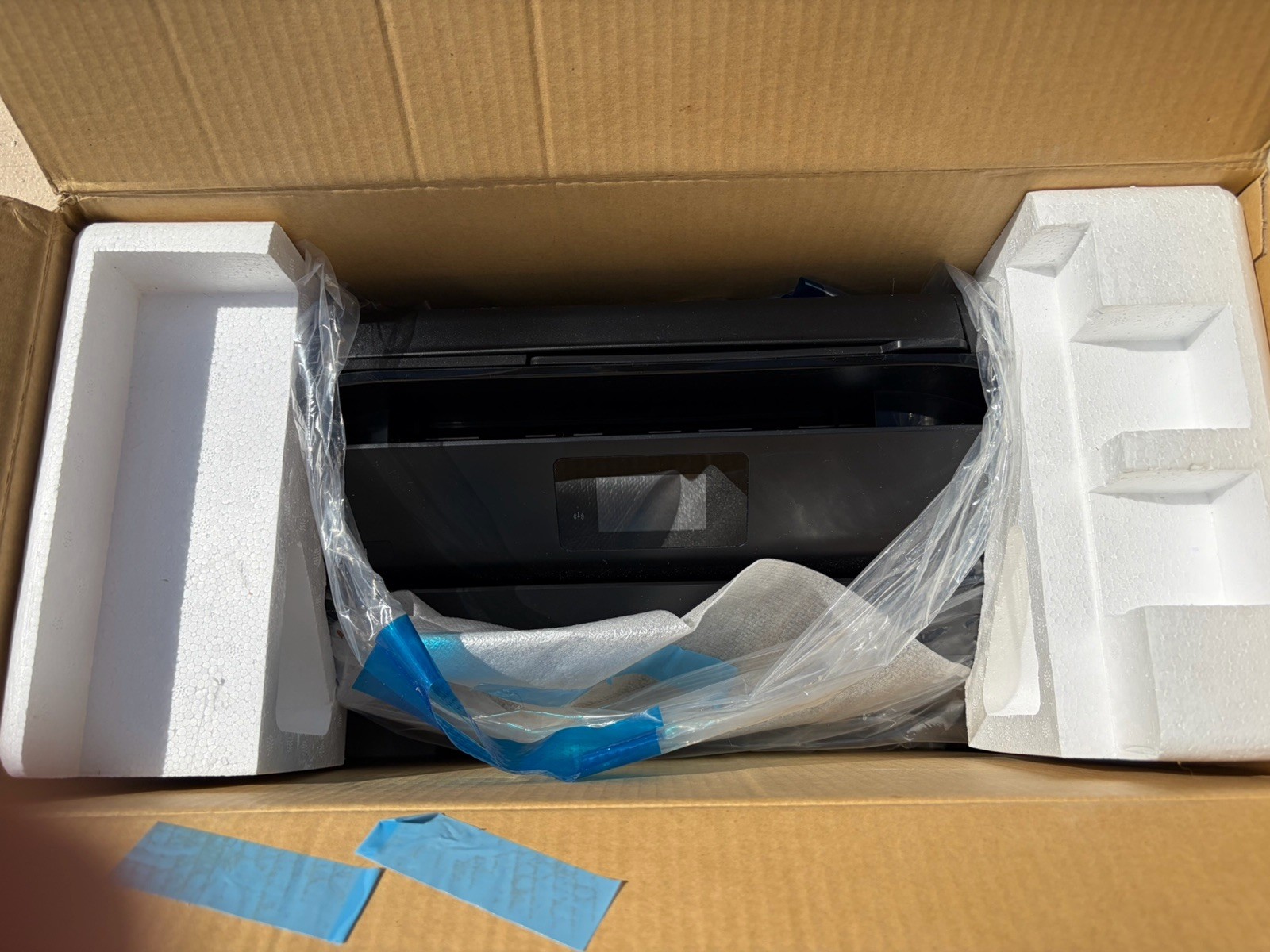 NEW HP Officejet 5212 All-In-One Inkjet Printer, Scan & Fax