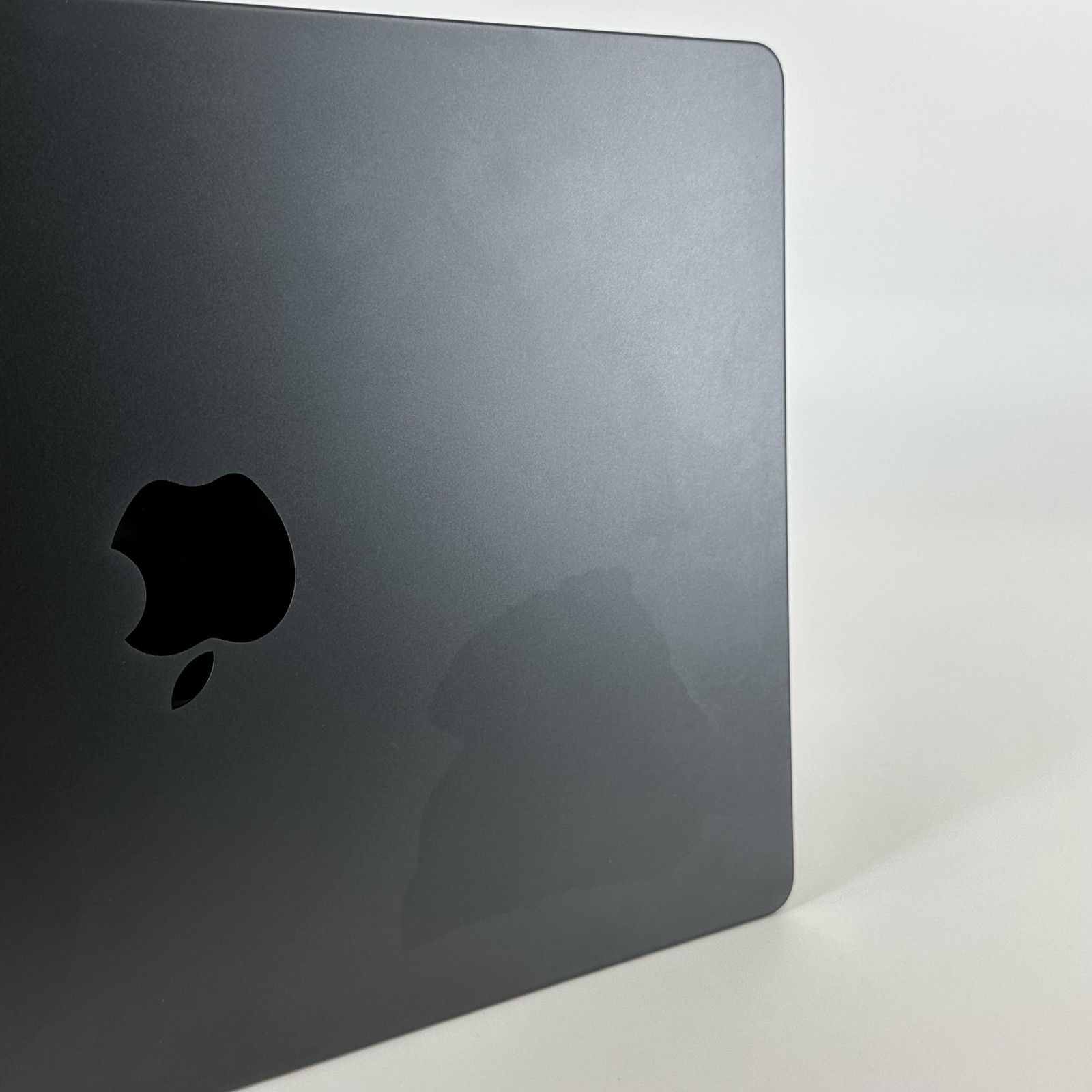 MacBook Pro 14 Nov 2023 M3 Max 16-Core CPU 40-Core GPU 48GB 1TB Light Pink Hue