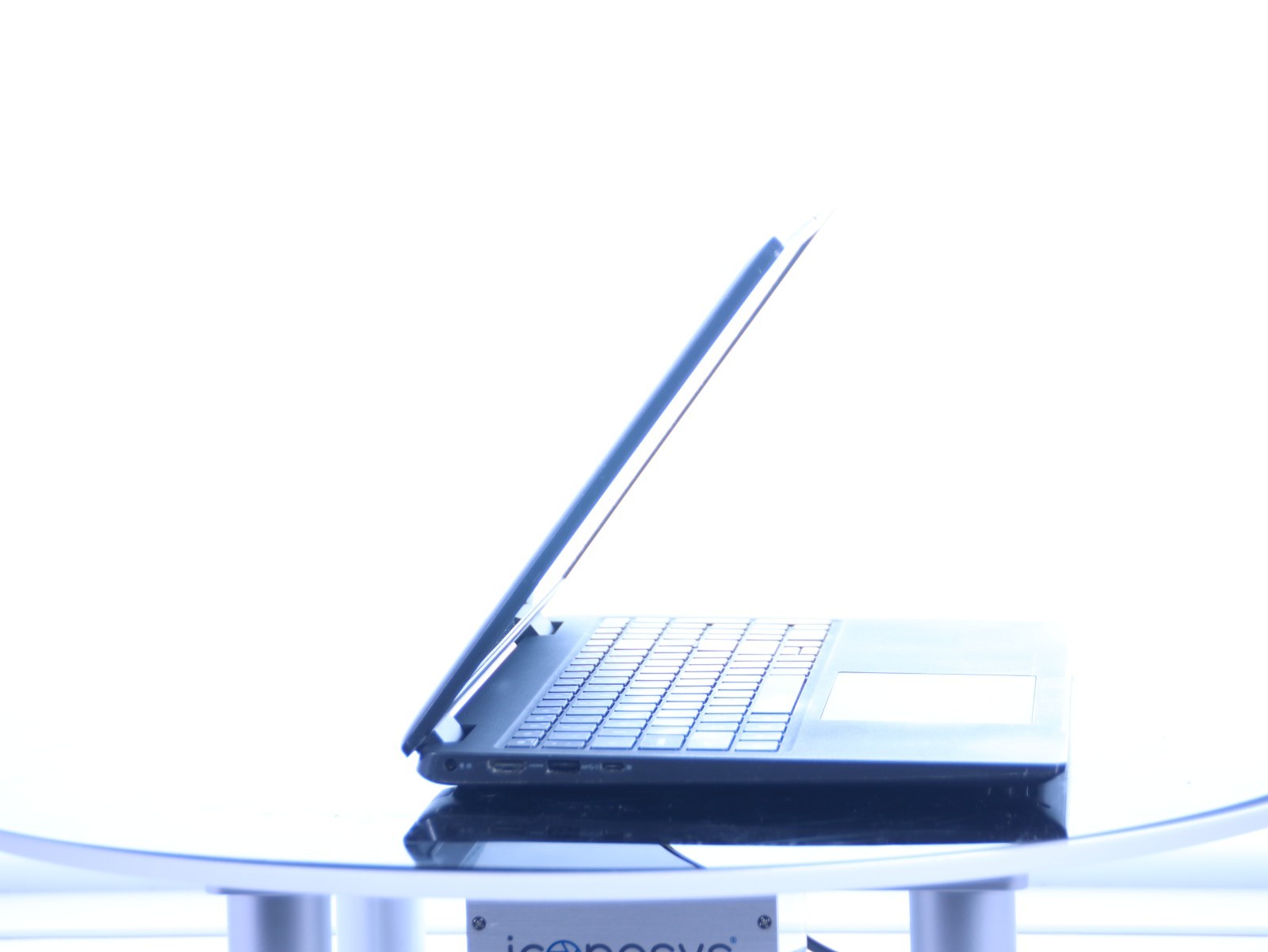 Dell Latitude 3520 Core i5-1135G7 16GB RAM 256GB NVMe Win 11 Pro No AC