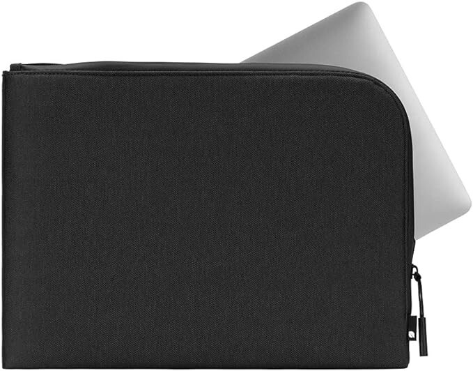Incase – Facet Sleeve up to 16″ Macbook Pro – Black
