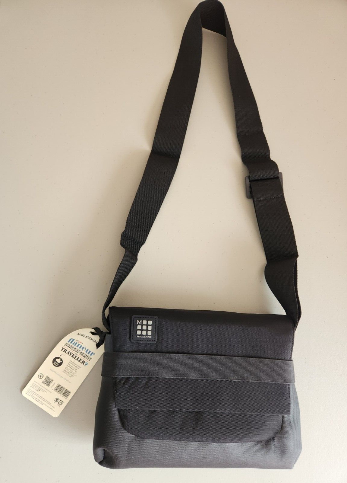 NWT Moleskine ID Collection Messenger Bag Black Up to 11” Device