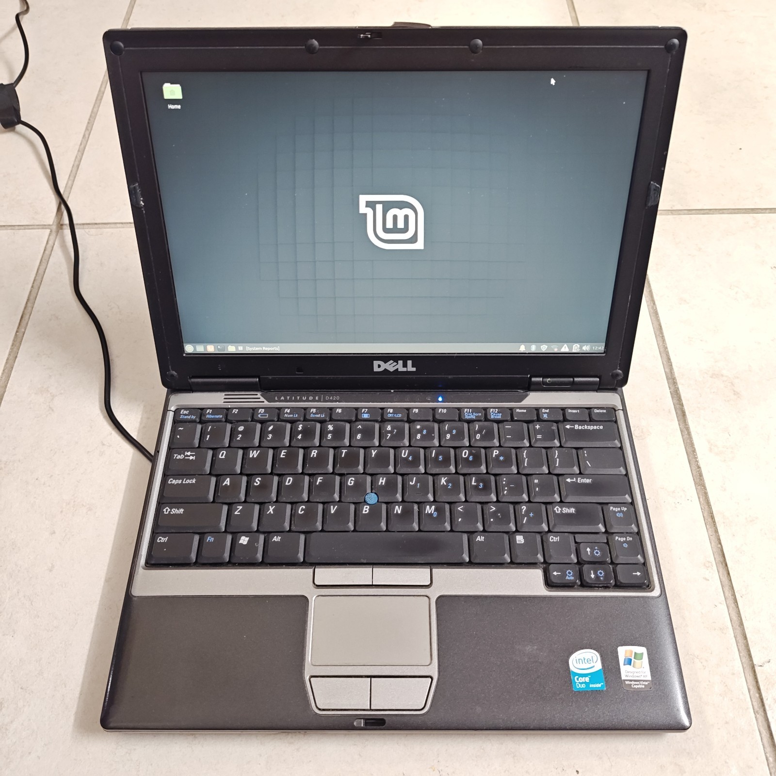 Dell Latitude D420 12.1″ Linux Laptop – 80GB HDD/2GB RAM – READ DESC #4054