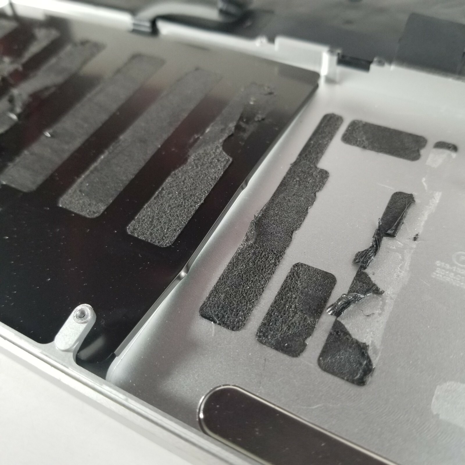 MACBOOK PRO 15 2014 A1398 PALMREST W/ TOUCHPAD/ KEYBOARD C02P4660G3QD