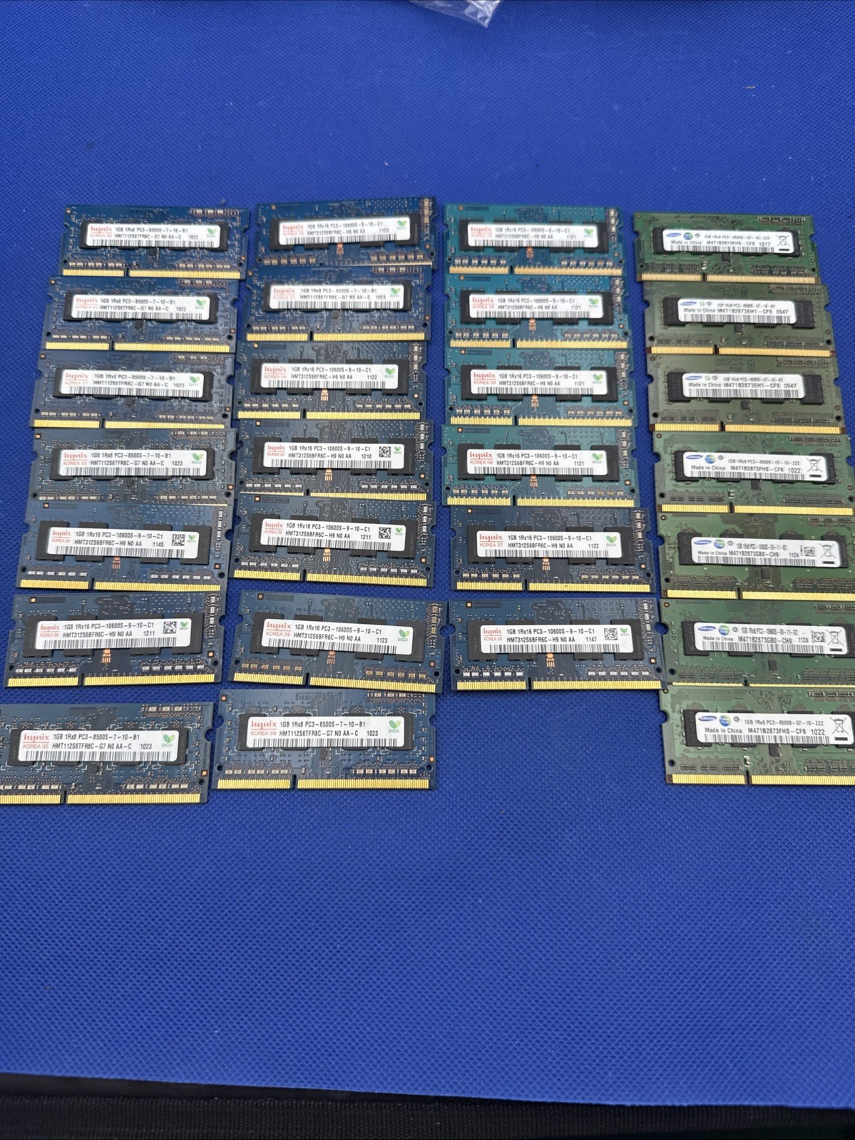 Lot Of 27 1GB Pc3 Memory Card Different Models(Hynix & Samsung)