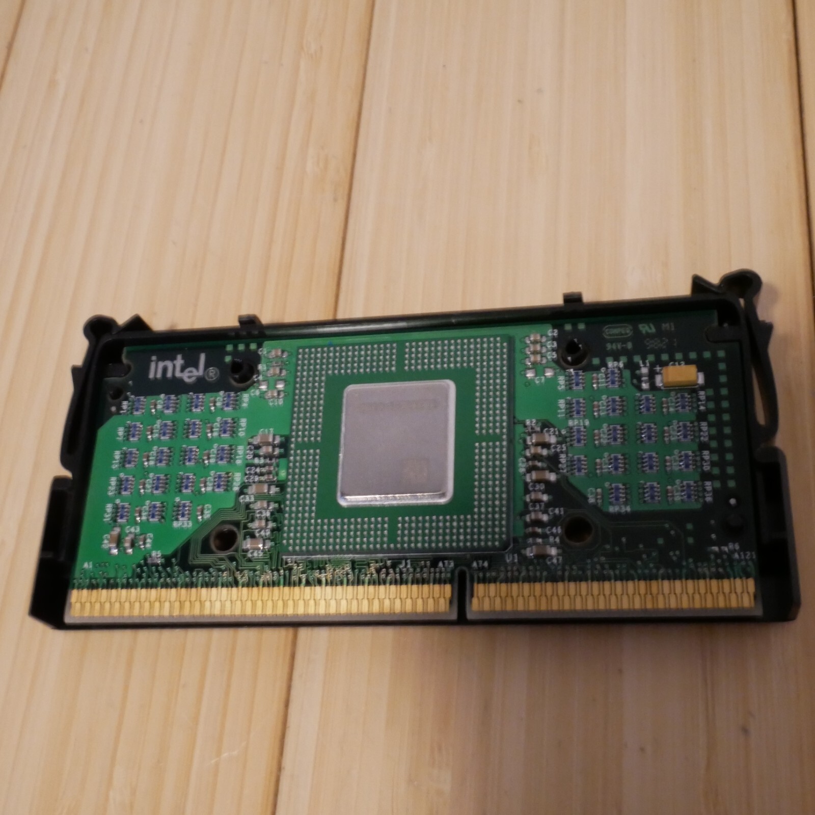 Intel Celeron Processor SL2YP 300-66 MHz – 128kb L2 Cache- Tested & Working