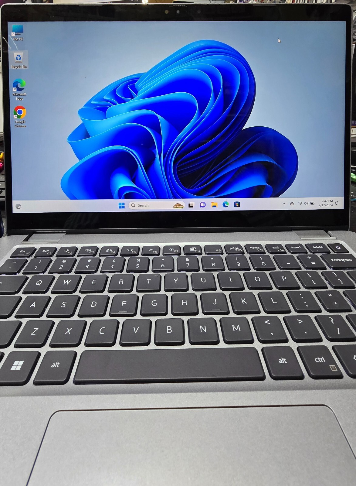Dell Latitude 5340 2-IN-1, 13.3″, 1 TB SSD, 16GB, Intel Core i5-1345U, TOUCH SCR