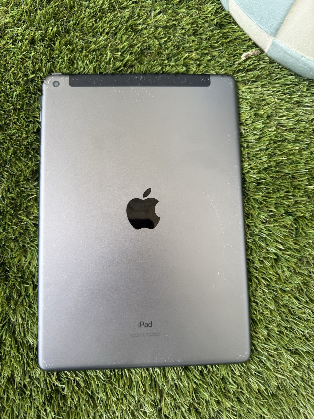 Apple iPad 9th Gen (2021) 64GB Space Gray Wi-Fi + Cellular – Excellent Condition
