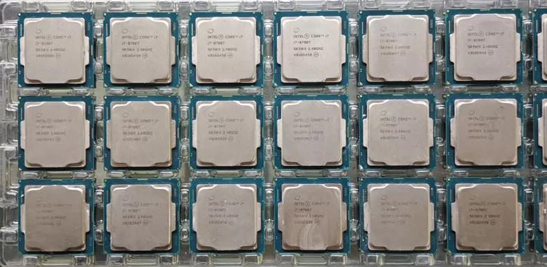Intel Core i7-8700T LGA 1151 SR3WX 2.40GHz Six-Core 35W 8Th Gen CPU Processor