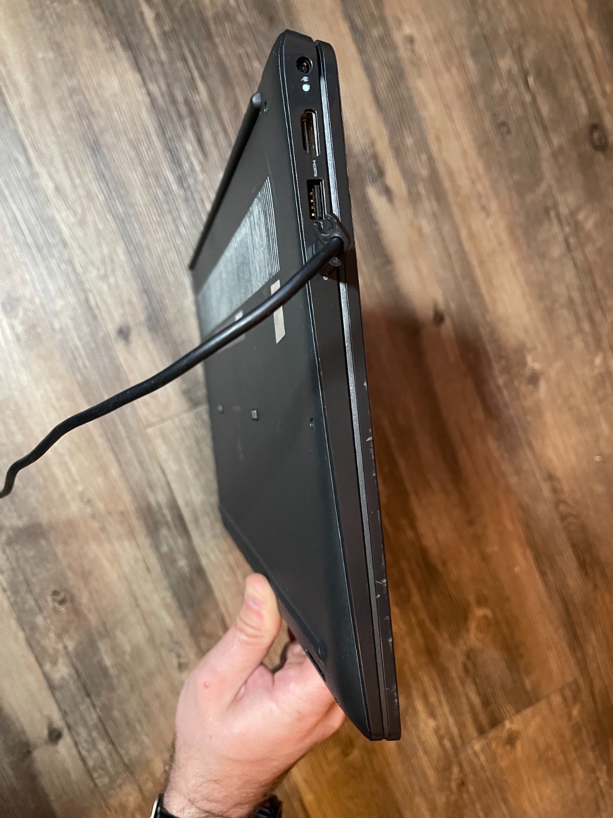 Dell Latitude Laptop 3520 i5-1145G7 2.6GHz 16GB RAM 256GB NVME 15.6″ w/ Charger