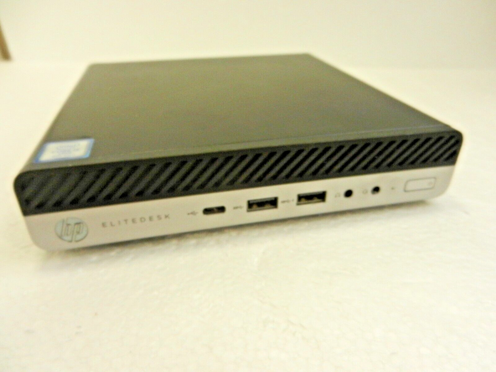 HP EliteDesk tiny PC 800 G5 DM CORE i5-9500T @ 2.20GHz / 8GB DDR4 RAM / NO HDD