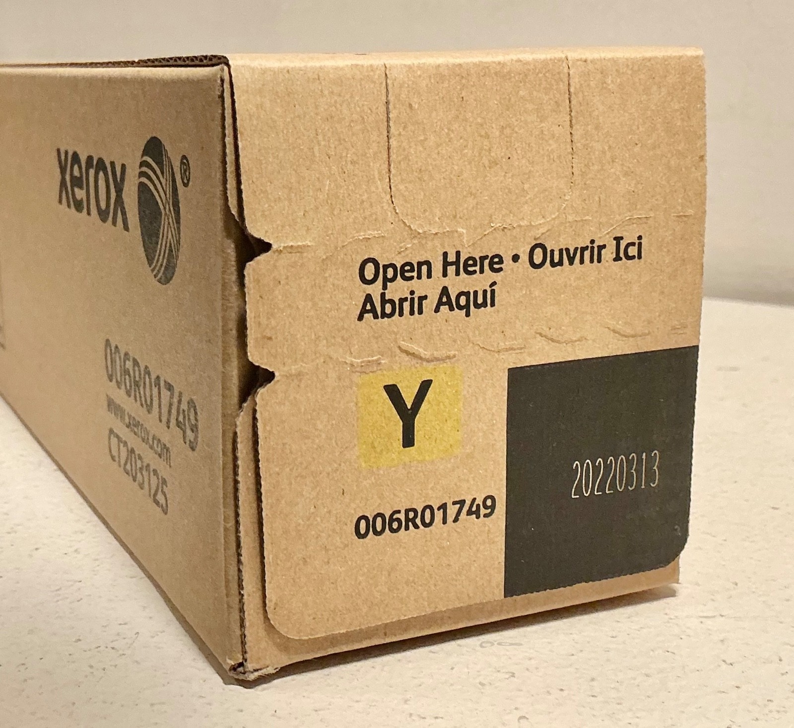 NEW Genuine OEM Xerox 006R01749 Yellow Toner Cartridge C8100 Series
