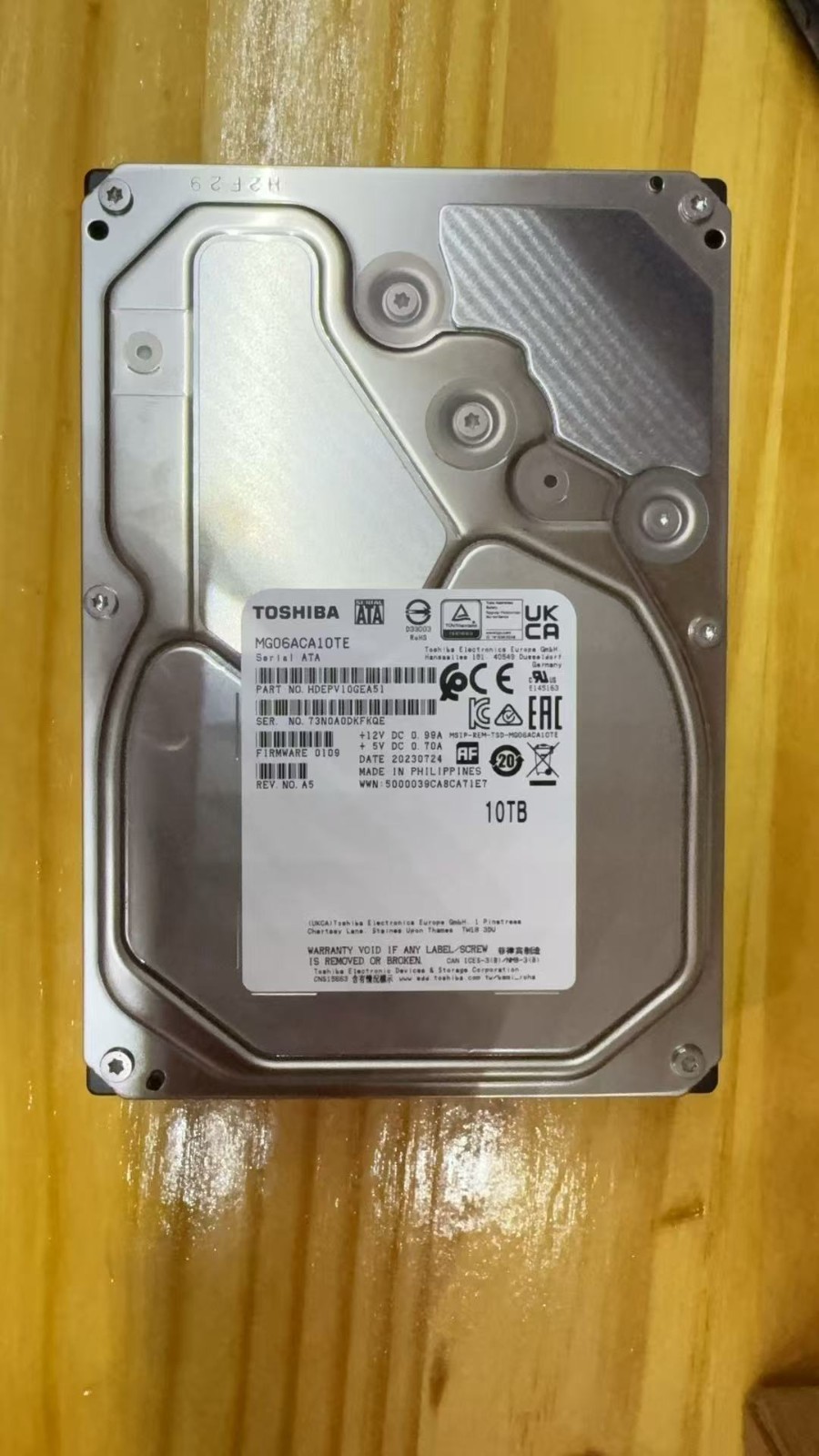 Toshiba MG06ACA10TE 10TB Enterprise HDD SATA 7200RPM 256MB 3.5″ CMR 512e