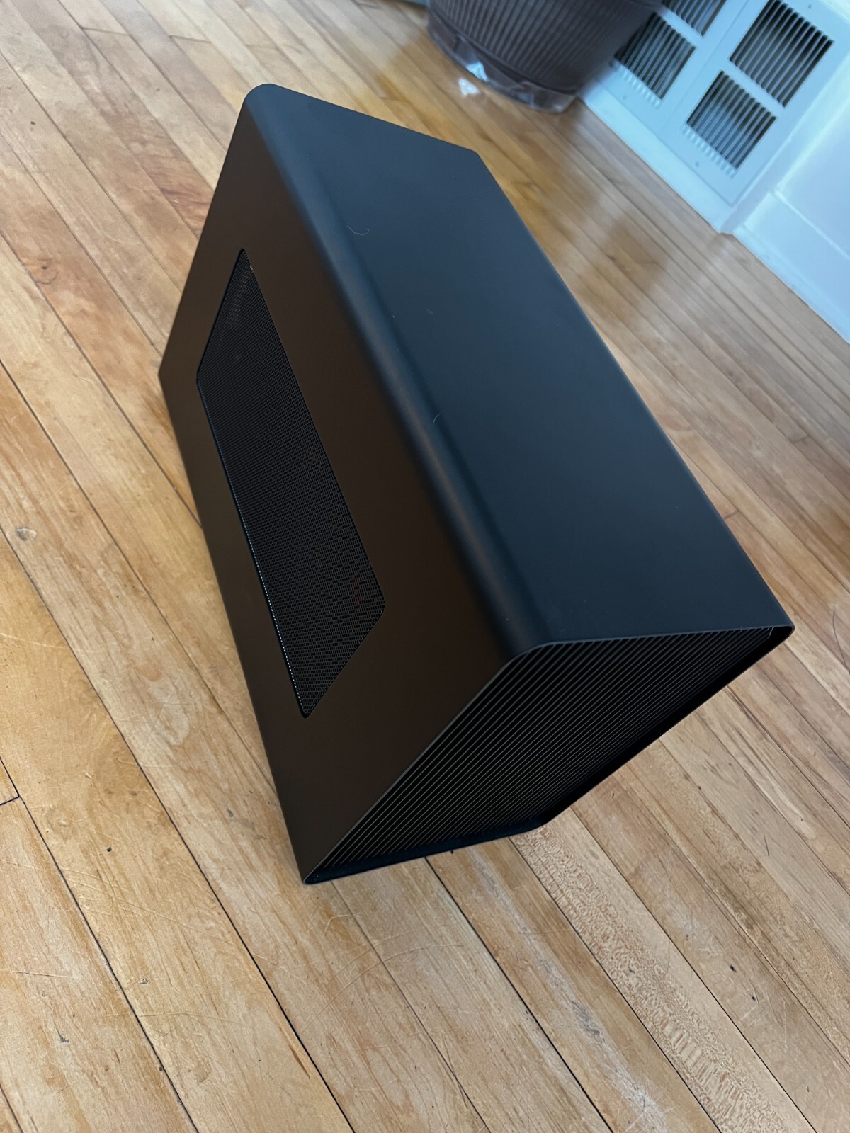 Razer Core X Aluminum External GPU /PowerColor Red Dragon AMD Radeon Vega 56 8GB