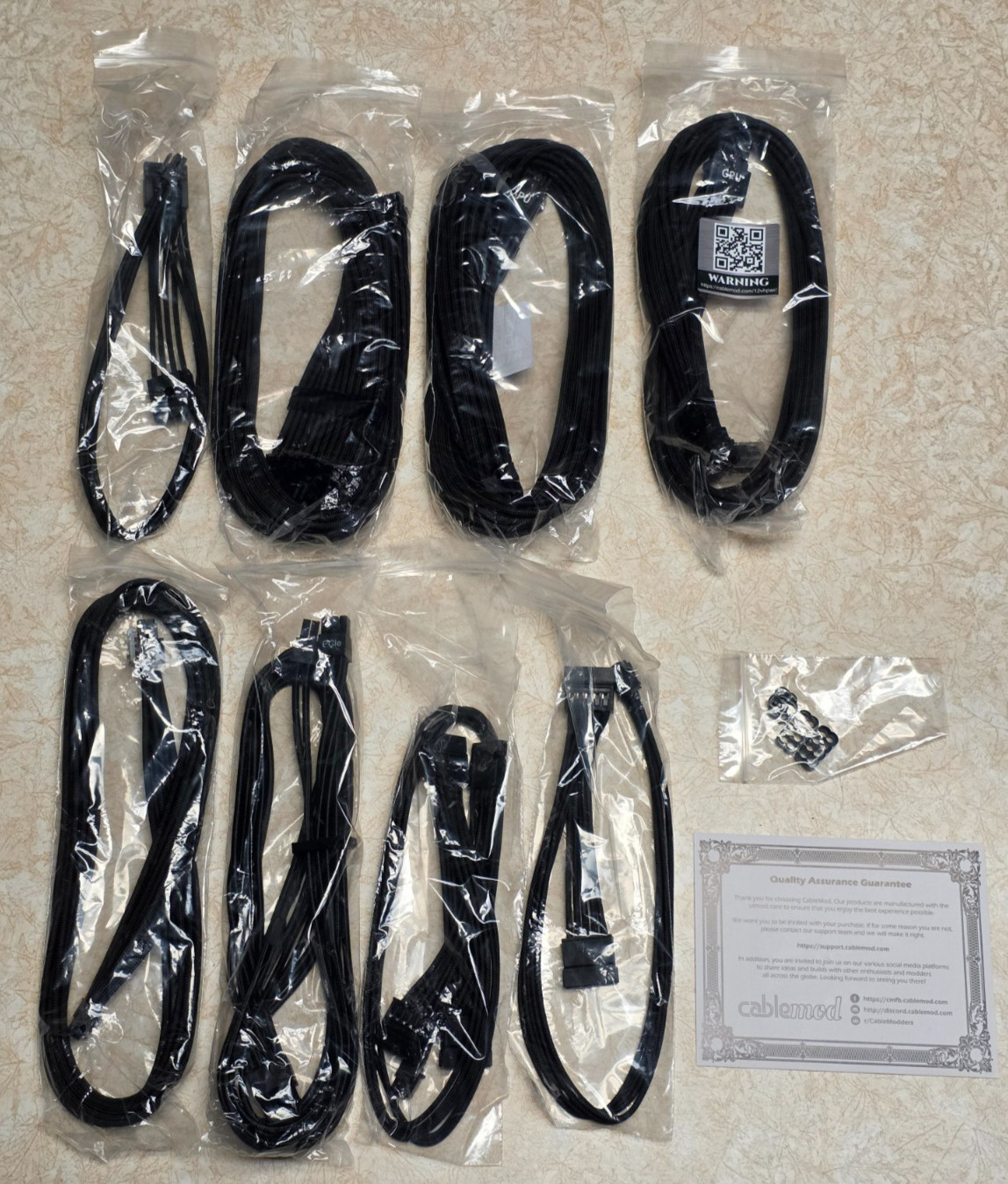 CableMod C-Series Pro ModFlex Sleeved 12VHPWR Cable Kit Type 5 RMx SHIFT (Black)