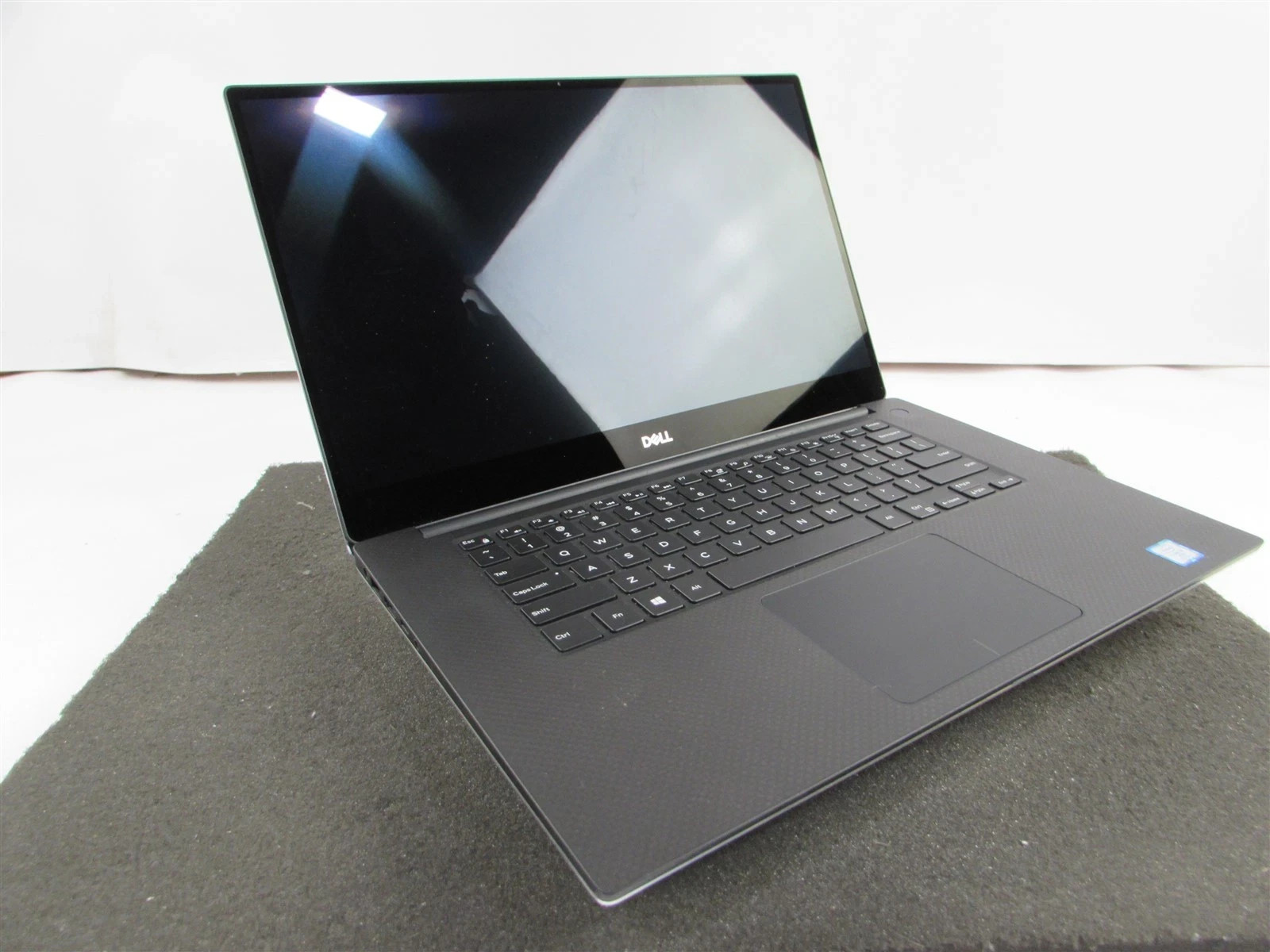 DELL PRECISION 5540 4K TOUCHSCREEN I7-9850H 256GB 16GB RAM T1000 Win 11 Pro Good