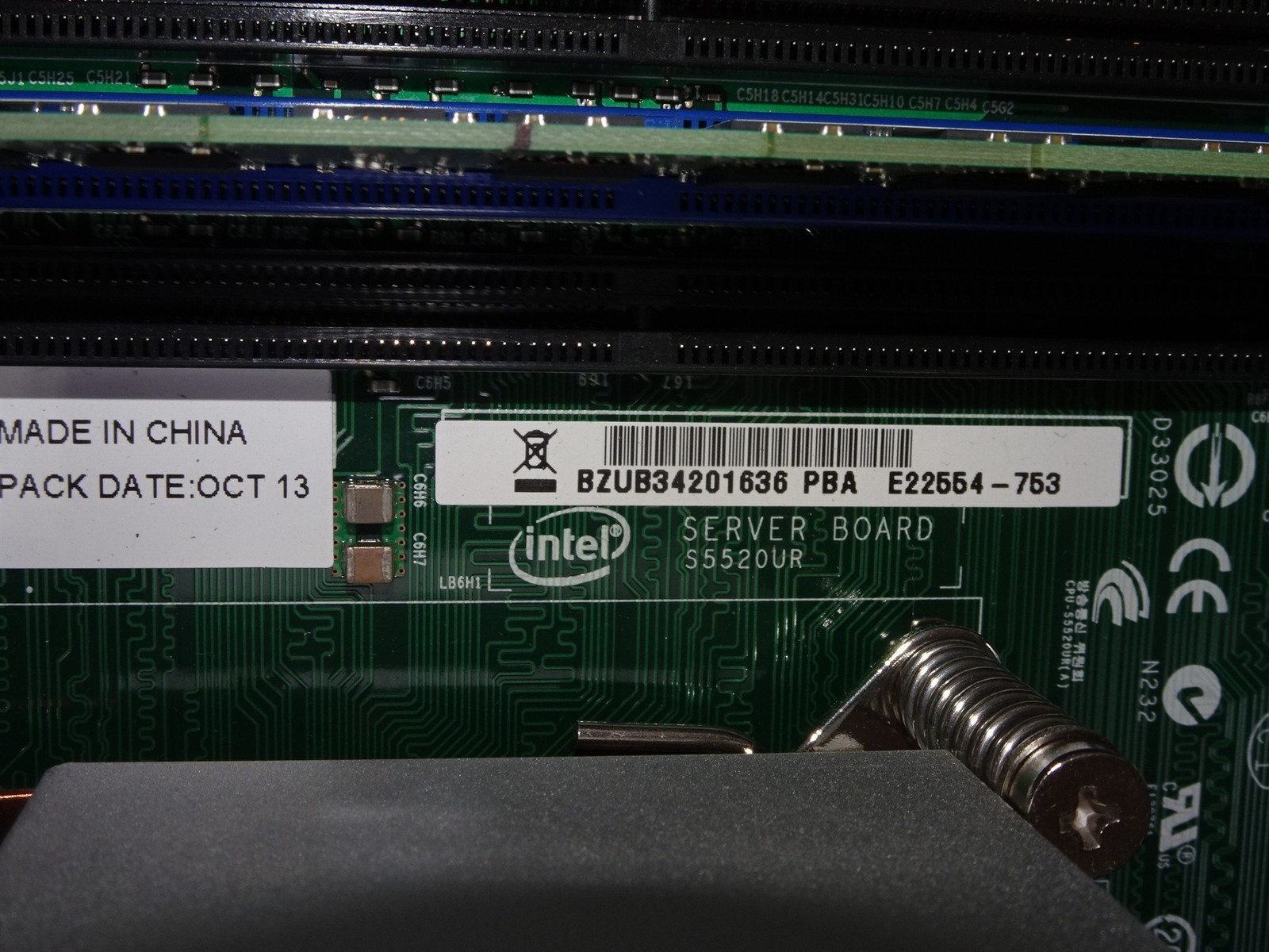 Intel S5520UR Server Motherboard 2x Xeon E5645 2.4GHz 12GB RAM