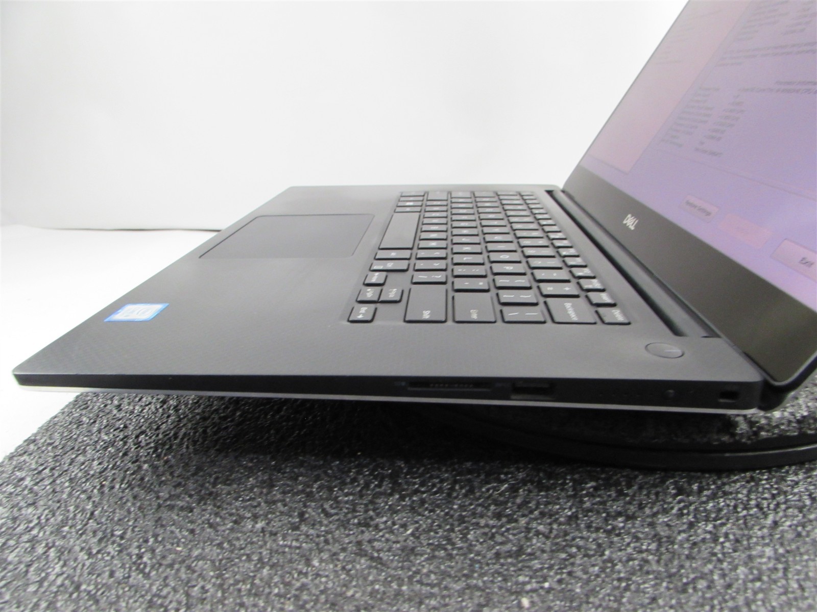 DELL PRECISION 5540 TOUCHSCREEN 4K I9-9980HK 512GB SSD 32GB RAM T2000 NO O.S