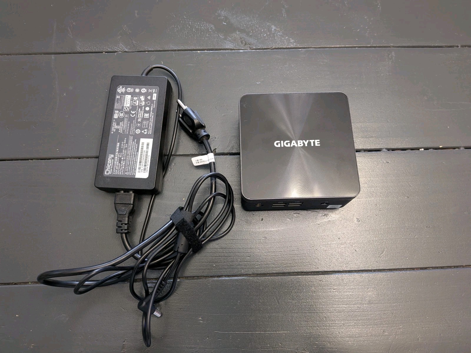 Gigabyte Ultra Compact PC Kit GB-BRi3-10110 i3 16GB Win11