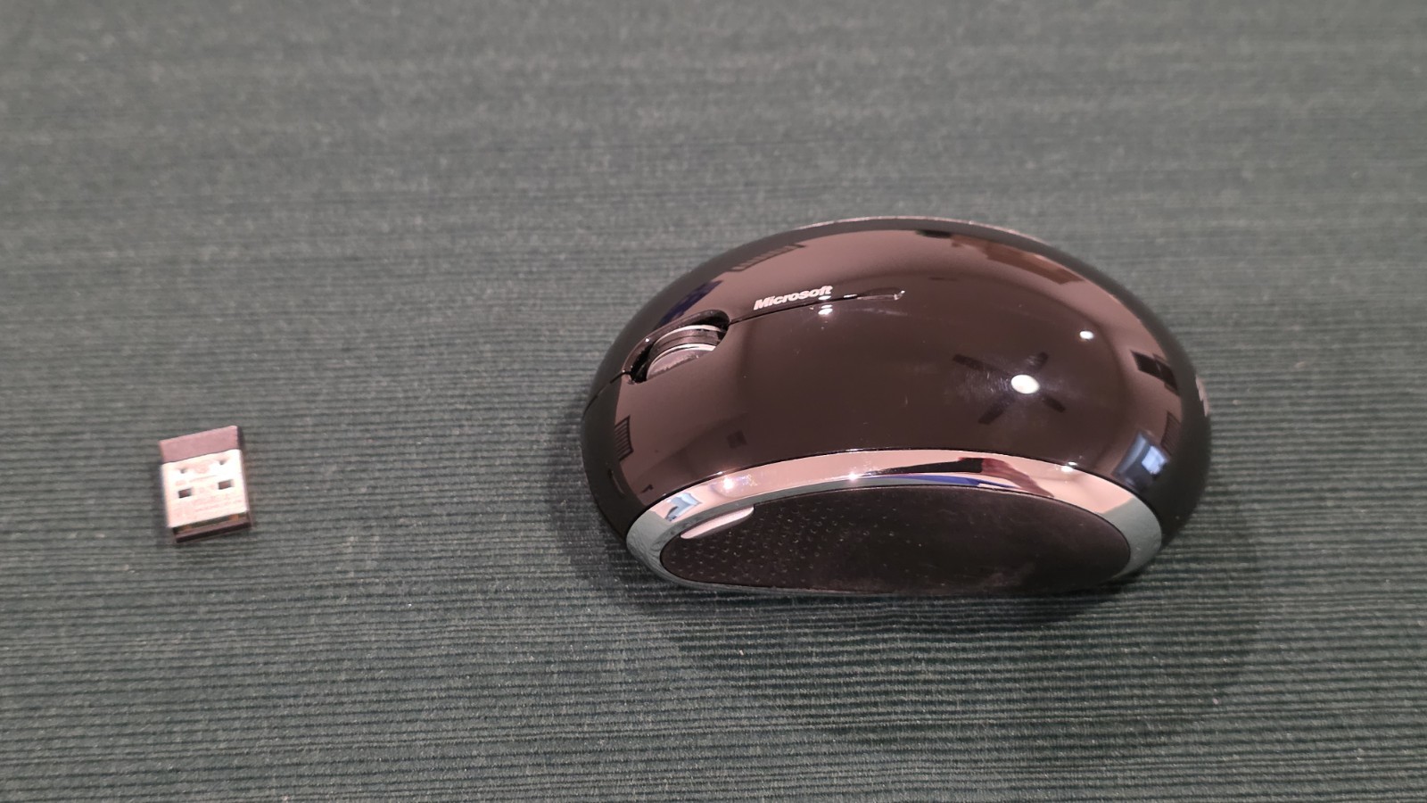 Microsoft Wireless Mobile Mouse 6000 Model 1383 Black with BlueTrack