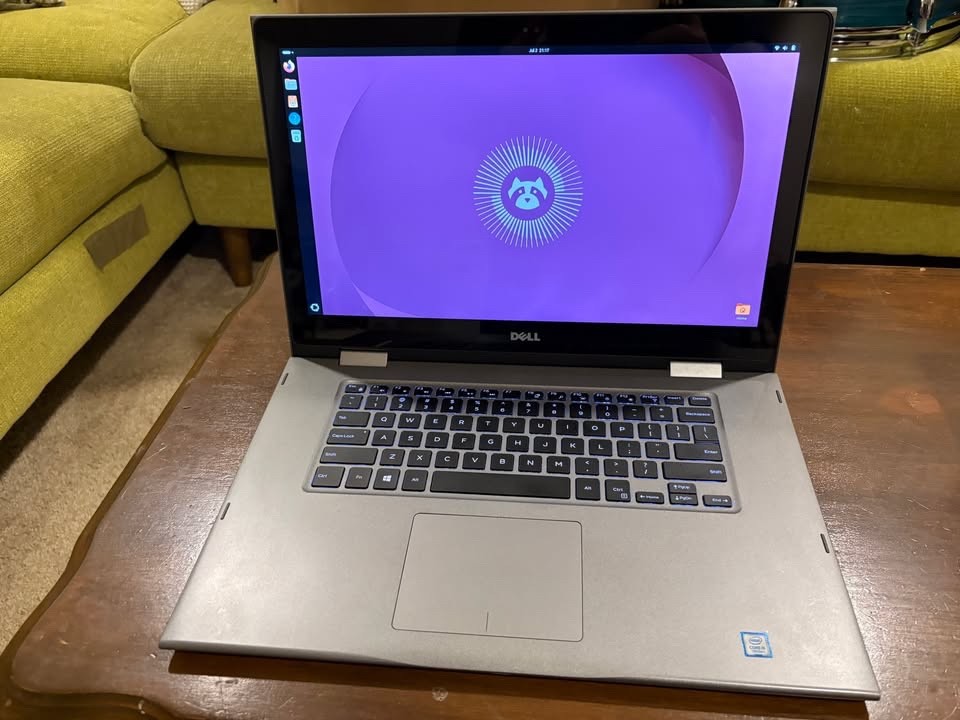 Dell Inspiron 15 5578 i5 7th Gen/8 gigs/256SSD 2-1 Touchscreen