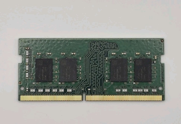 SK hynix 16GB DDR4 3200MHz PC4-25600 SO-DIMM Laptop RAM (HMAA2GS6CJR8N-XN)