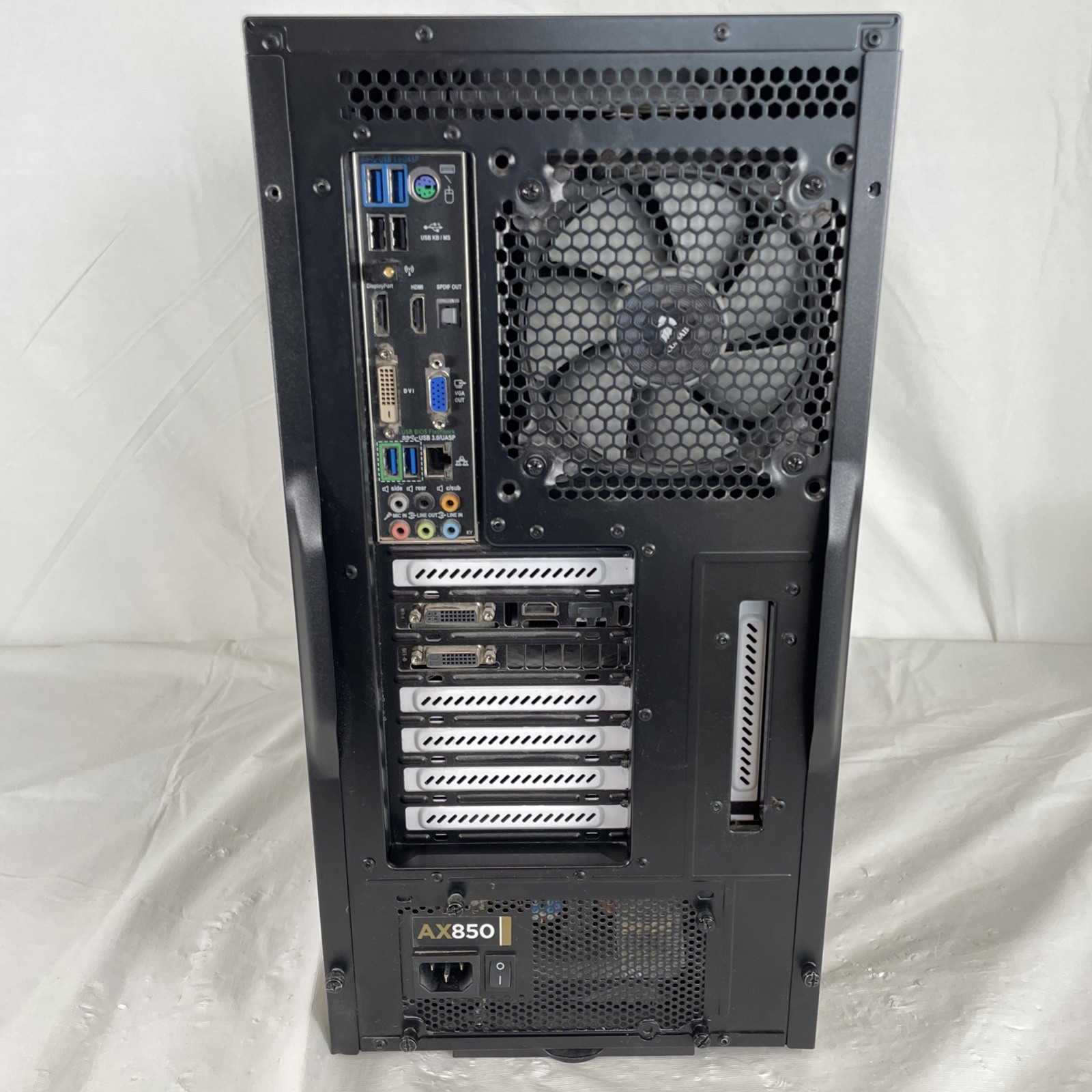 Fractal Design Define R4 | Asus P8Z77-V Pro | i5-3570K 3.40GHz | 16GB RAM NO OS