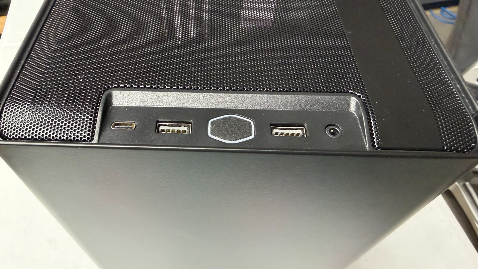 Cooler Master NR200P V2 – black ITX PC case