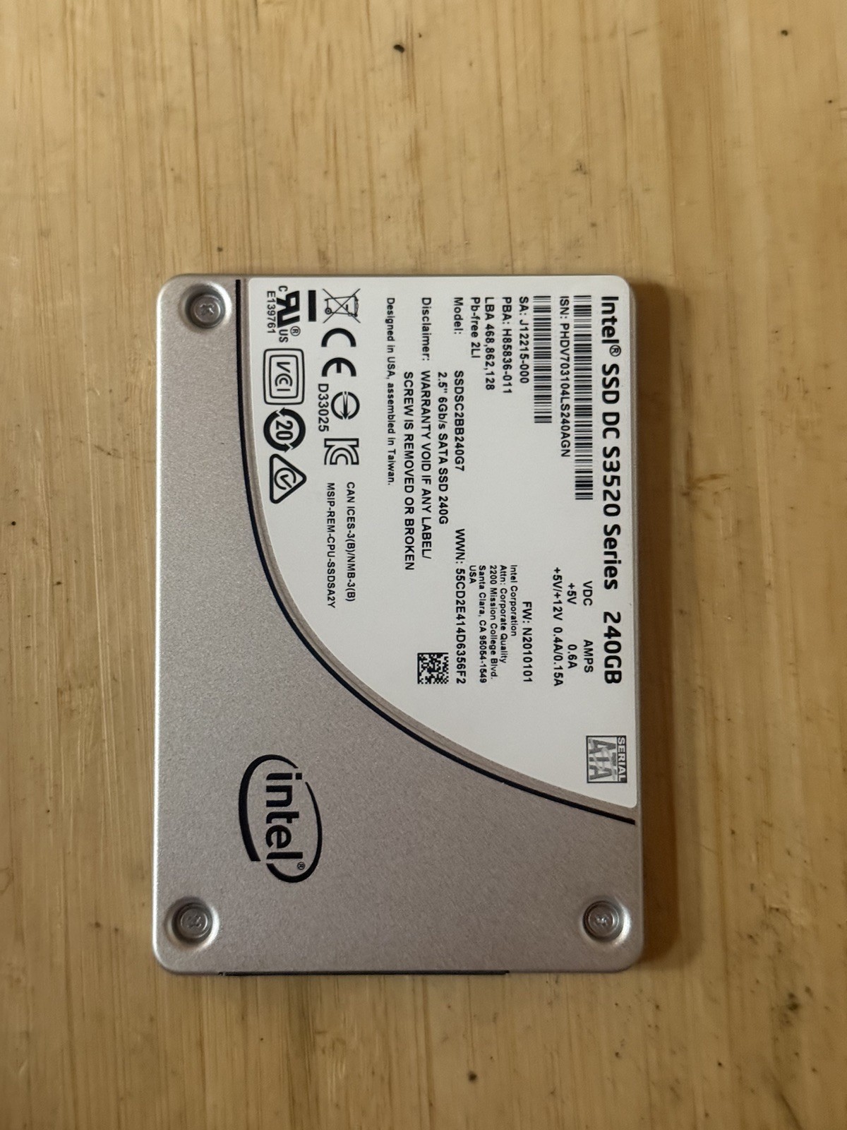 Intel DC S3520 240GB 2.5in SATA III Internal SSD 450MB/s SSDSC2BB240G7 (120days)